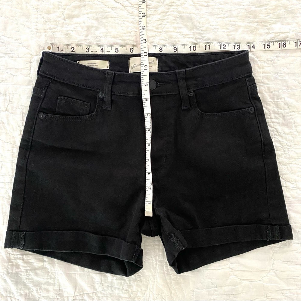 Women’s High-Rise Midi Jean Black Shorts - Universal Thread Size 4 - Picture 10 of 12